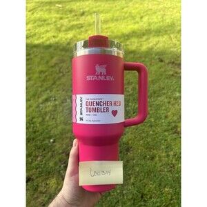 Stanley Cup Valentine’s Day Cosmo Pink 40 Oz (Target Exclusive) New SHIPS FAST